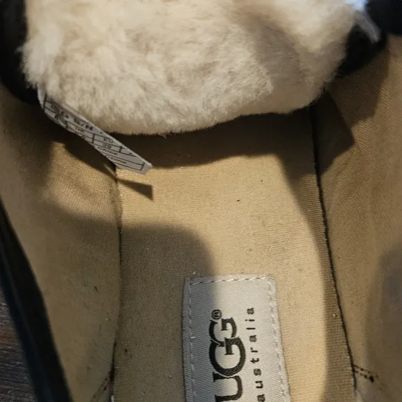UGG AUSTRALIA EVERA LEATHER &amp; SHEEPSKIN BLACK GLITTER SNEAKERS WHITE OUTSOLES 8