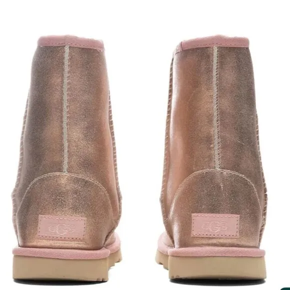 UGG Kids CLASSIC II BOOT METALLIC GLITTER - ROSE GOLD Size 7 or Women’s 8 or 9