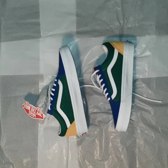 Vans Sneakers, Brand NEW, Women size 7