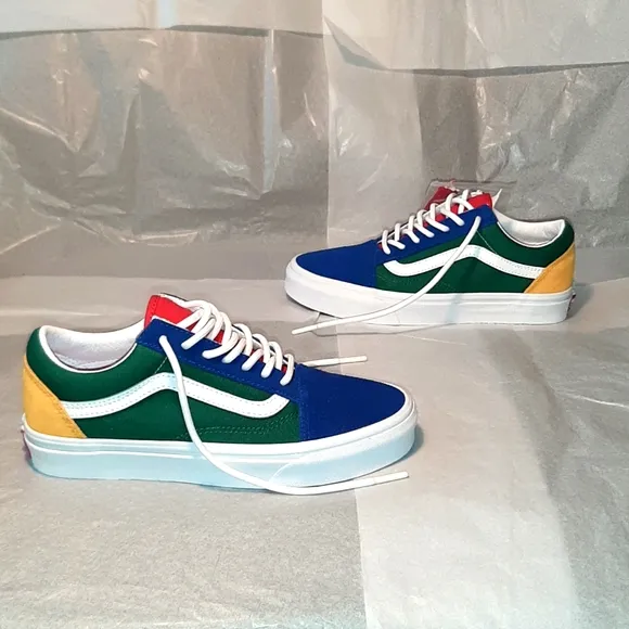 Vans Sneakers, Brand NEW, Women size 7