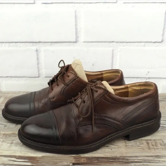 Venturini sz 9.5 brown leather lace up derby