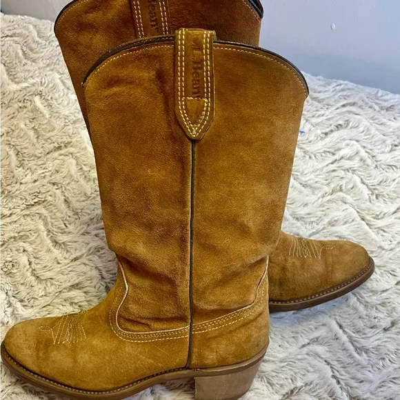 Vintage L.L. Beans Genuine Suede Leather Cowboy Boots by VibramWomen’s Size 7.5