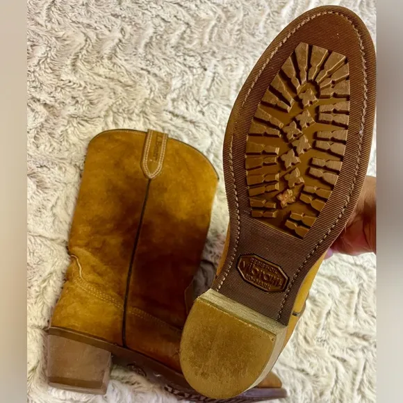 Vintage L.L. Beans Genuine Suede Leather Cowboy Boots by VibramWomen’s Size 7.5