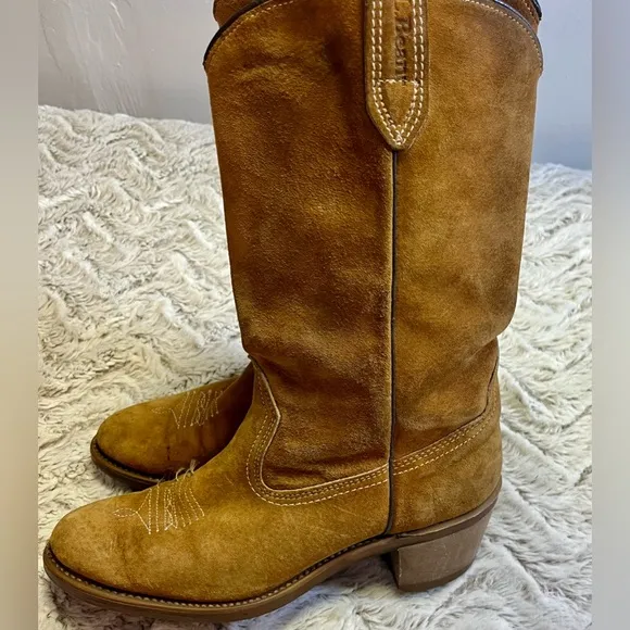 Vintage L.L. Beans Genuine Suede Leather Cowboy Boots by VibramWomen’s Size 7.5