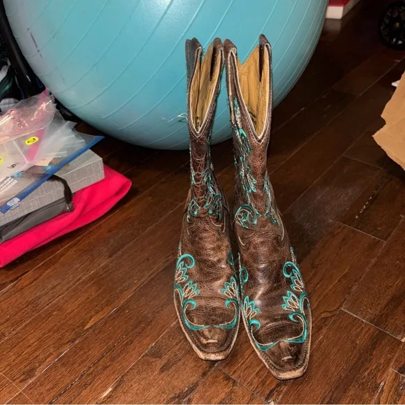 Vintage Real Leather &amp; Turquoise Embroidered Cowgirl Boots