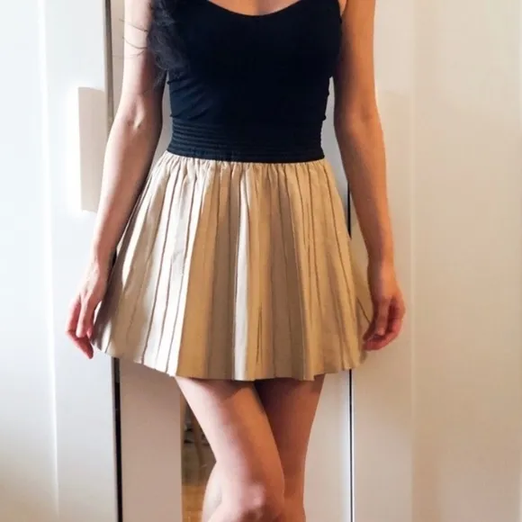 “ZARA” Pleated Lamb Leather Mini Skirt